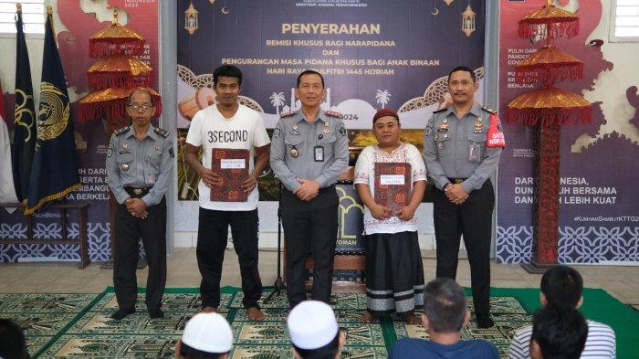 Pemberian RK Hari Raya Idul Fitri oleh Lapas ke warga binaan.
