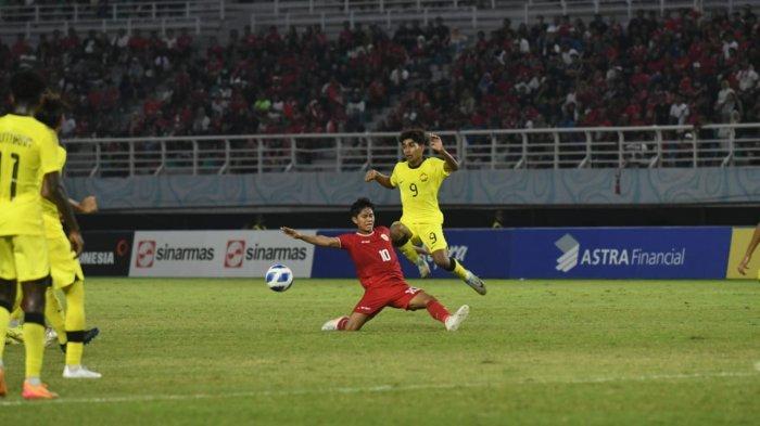 Laga Timnas Indonesia vs Malaysia, berlangsung di Stadion Gelora Bung Tomo, Surabaya, Jawa Timur, Sabtu (27/7/2024) malam WIB, berakhir dengan skor 1-0.