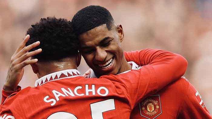 Selebrasi pemain depan Manchester United Marcus Rashford 
