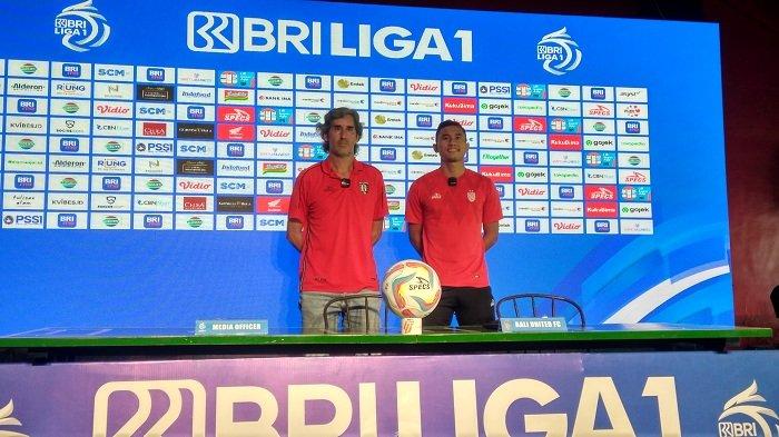 Pelatih Bali United Stefano Cugurra dan Ricky Fajrin.