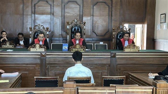 Sidang agenda tuntutan tiga terdakwa kasus dugaan penganiayaan taruna STIP Jakarta, di ruang sidang 8, lantai 2, Pengadilan Negeri Jakarta Utara, Sunter Agung, Tanjung Priok, Selasa (21/1/2025)