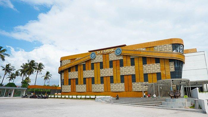 The Keranjang Bali pengunjung berpartisipasi dalam kegiatan tradisional