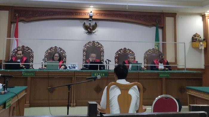 tim JPU membacakan tanggapan (replik) atas pembelaan terdakwa Prof Antara dan tim penasihat hukumnya di Pengadilan Tipikor Denpasar.