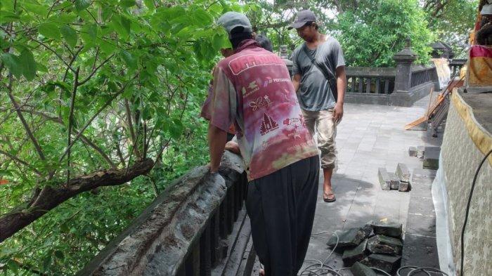  Pemugaran Tahap I Pura Luhur Tanah Lot.