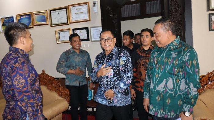 Pemkab Jembrana dan jajaran Forkompinda menjalin sinergitas dengan BNNP Bali, Selasa 11 Juni 2024. Adalah sebagai upaya mengoptimalkan pelaksanaan Pencegahan Pemberantasan Penyalahgunaan dan Peredaran Gelap Narkotika (P4GN) di Gumi Makepung. Salah satunya adalah dengan rencana pembentukan BNN Kabupaten di Jembrana.