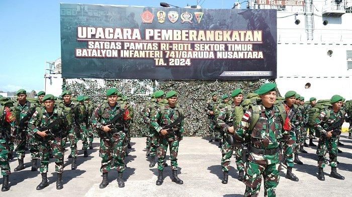 Upacara pemberangkatan Satgas Yonif 741/Garuda Nusantara di Dermaga Pelabuhan Benoa, Denpasar, Bali, pada Jumat 13 September 2024. 