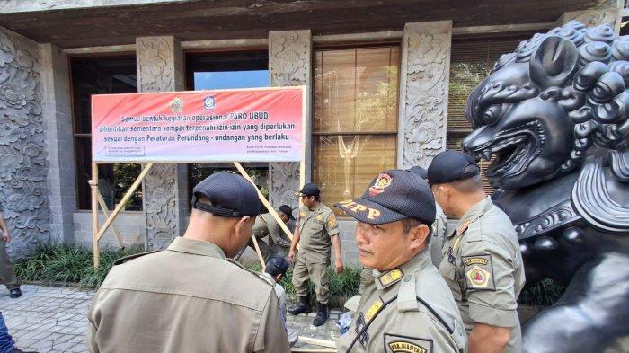 TAK BERIZIN - Pemkab Gianyar menutup Parq Ubud yang selama ini disebut-sebut dengan 'Kampung Rusia', belum lama ini. Penutupan dilakukan sampai pemilik melengkapi izin. 