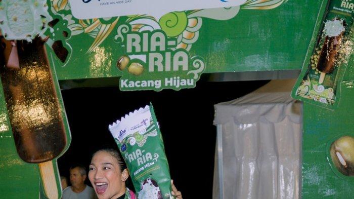 Ajang kompetisi tahun ini, semakin semarak dengan kehadiran Aice Group, yang memperkenalkan produk terbarunya, Aice Ria Ria Kacang Hijau, sebuah inovasi terbaru dari Aice yang mengangkat tema kuliner warisan nusantara.