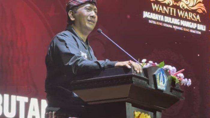 Ketua Jagabaya Dulang Mangap, Gede Pasek Suardika dalam HUT ke-7 Jagabaya Dulang Mangap. Siratkan dukungan ke Giri Prasta sebagai calon Gubernur Bali.