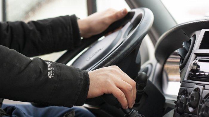 ILUSTRASI - Driver Bali mengungkapkan, adanya oknum Warga Negara Asing (WNA) menjadi driver dan menjemput sesama WNA di Bandara Internasional I Gusti Ngurah Rai Bali.