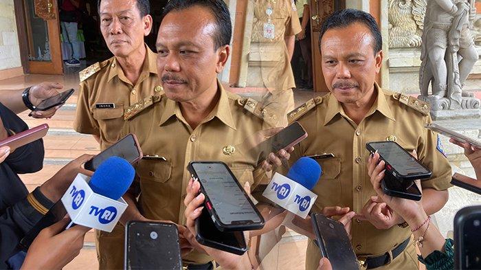 Sekretaris Daerah Provinsi Bali (Sekda) Dewa Made Indra, usai ditemui di Rapat Paripurna DPRD Bali, Senin 29 Juli 2024.