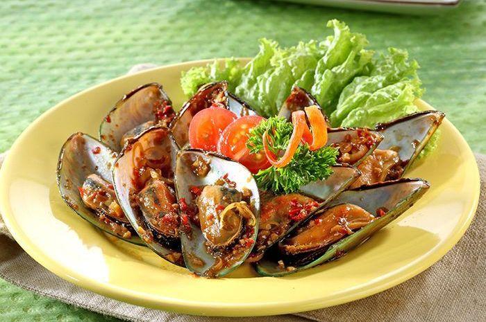Hasil resep Kerang Hijau Panggang Saus Tiram (sajiansedap.grid.id) - Resep Kerang Hijau Panggang Saus Tiram, Nikmat dan Praktis