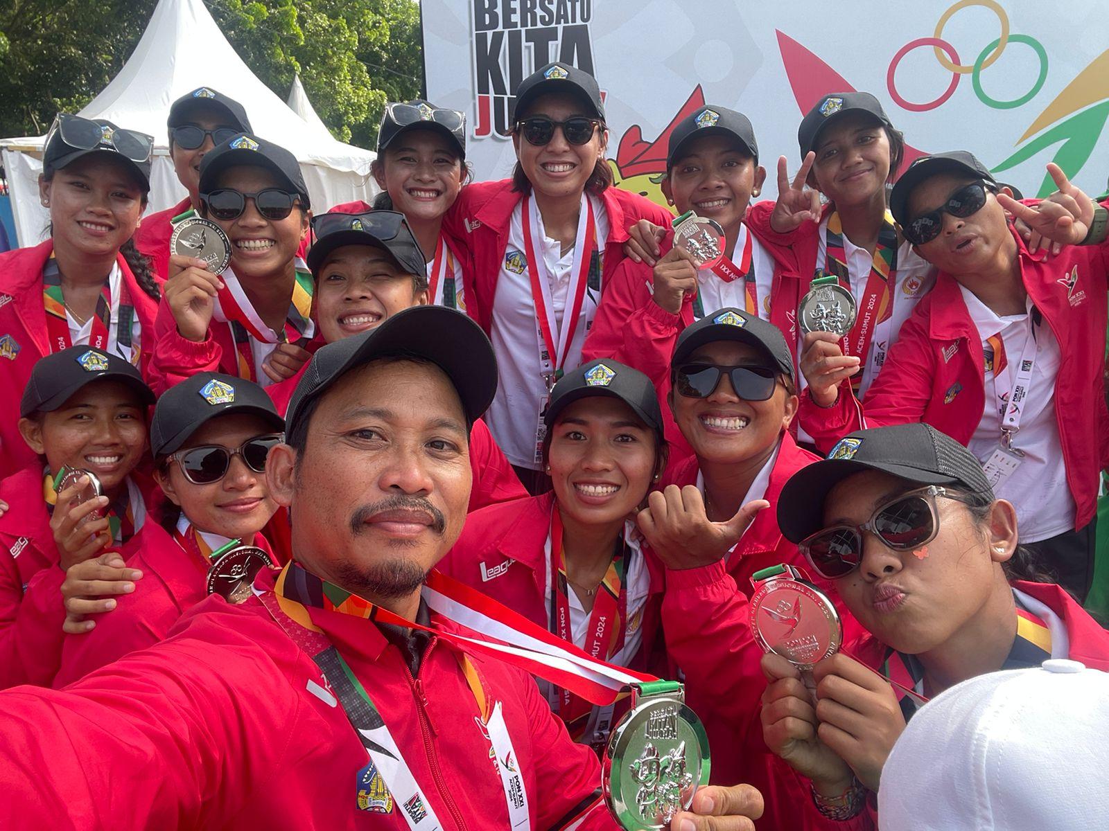 Tim Cricket Bali dalam ajang PON XXI/2024 - Tim Cricket Putri Bali Raih Medali Perak di PON 2024, Optimis Sabet 4 Emas di Nomor Lainnya