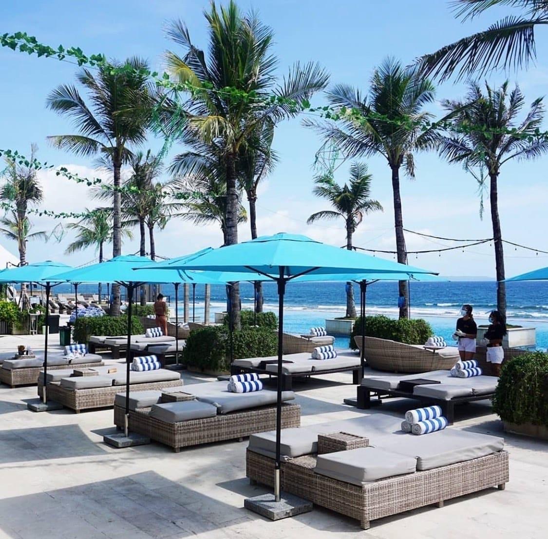 Vue Beach Club di Jalan Subak Sari 13 No.69, Tibubeneng, Kecamatan Kuta Utara, Kabupaten Badung, Bali