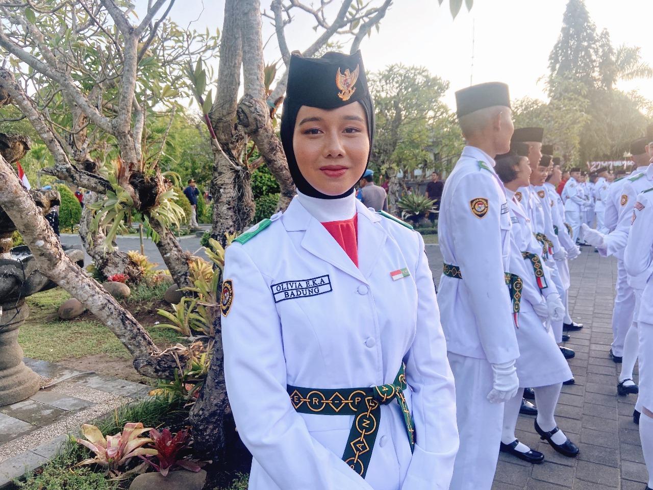 Pemerintah Provinsi Bali kukuhkan sebanyak 72 calon anggota Pasukan Pengibar Bendera Pusaka (Paskibraka) Tingkat Provinsi Bali resmi dikukuhkan pada Kamis 15 Agustus 2024 - Pemprov Bali Kukuhkan Paskibraka, Tak Permasalahkan Anggota Paskib Berhijab