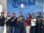 Kepala-Penerangan-Kodam-IXUdayana-Kolonel-Inf-Agung-Udayana-SE-MM-tengah.jpg