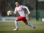 Pemain-asal-FIlipina-Oliver-Bias-saat-membela-RB-Leipzig.jpg