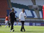 Presiden-Joko-Widodo-tinjau-seleksi-timnas-U-17-Indonesia-di-Stadion-Si-Jalak-Harupat.jpg