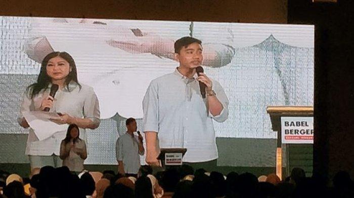 Calon Wakil Presiden yang diusung Koalisi Indonesia Maju, Gibran Rakabuming Raka saat memberikan pesan khusus bagi para relawan dan pendukungnya di Provinsi Bangka Belitung, di Swissbell Hotel Pangkalpinang, Minggu (12/11/2023). 