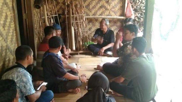 Lembaga Adat Mapur saat melakukam study banding ke Baduy.