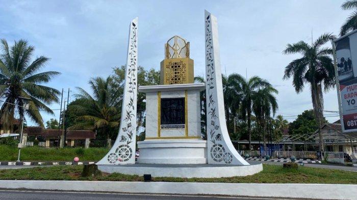 Wajah Baru Tugu Depati Bahrin di Tengah Kota Pangkalpinang, Ini Asal ...