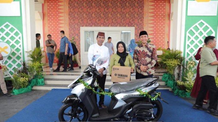 Datang Pakai Motor Butut Pulang Bawa Motor Baru 