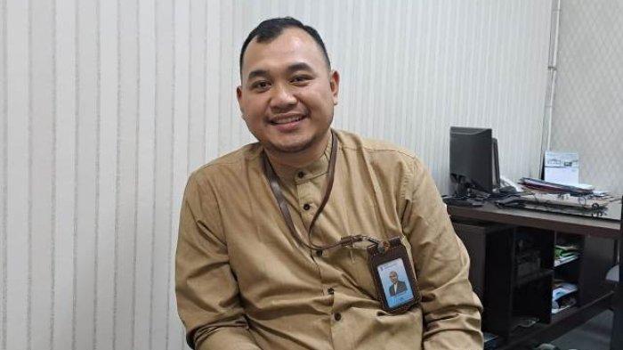 Wakil Pimpinan Cabang Bidang Layanan dan Operasional Bank SumselBabel Chiko Endriawan