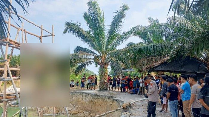 Jenazah warga Lubuk Lesung yang ditemukan tewas tergantung di Ponton Tambang Timah Minggu (10/9/2023)    