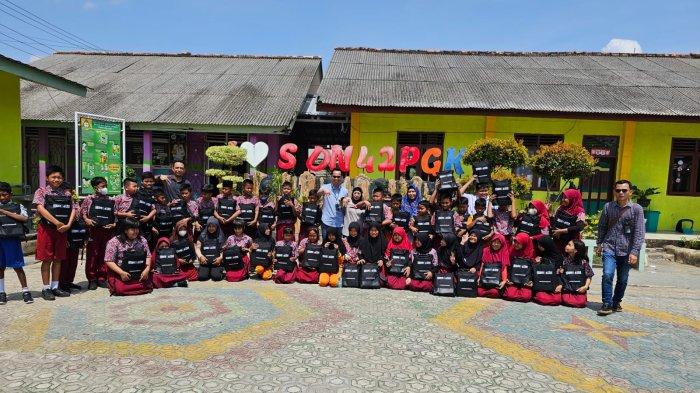 BRI Peduli Bersama Siswa SD N 42 Pangkalpinang