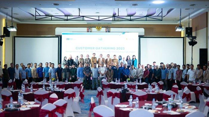 Seluruh peserta, tamu undangan dan panitia pelaksanaan Customer Gahtering PLN UP3 Belitung yang hadir di Hotel BW Suite Tanjung Pandan, Belitung.