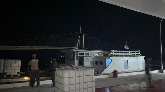 Barang bukti yang berhasil diamankan unit opsnal Dit Polairud Polda Kepulauan Babel, di Pelabuhan Penutuk Pulau Lepar, Kecamatan Lepar Pongok, Jumat (31/05/2024)