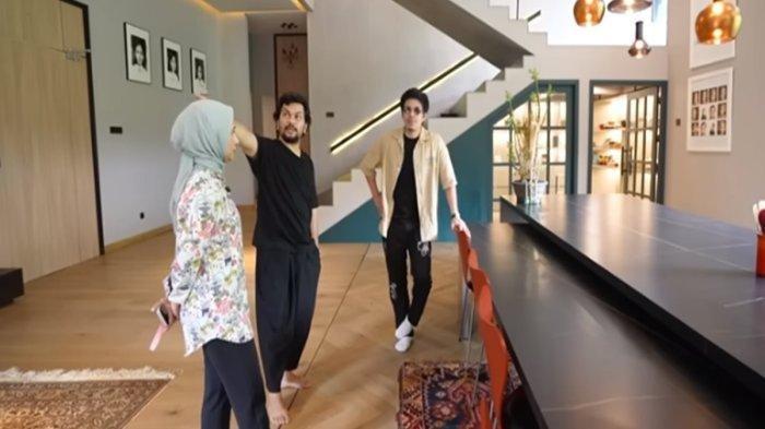 Penampakan bagian dalam rumah mewah dokter sekaligus musisi Tompi yang diincar petugas pajak.