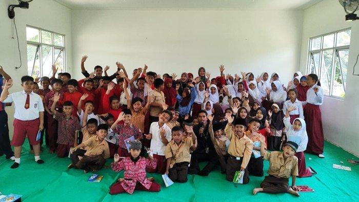 Mahasiswa KKN IAIN SAS Sosialisasikan Bahaya Bullying dan Penanaman Akhlak di SD 7 Kelapa Kampit