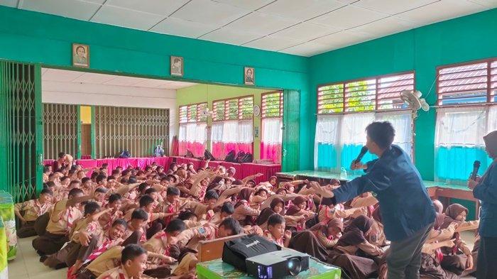 Mahasiswa KKN IAIN SAS Babel Beri Edukasi Anti Bullying pada Anak-Anak Sekolah Dasar