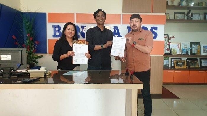 Tim Babel Music Euforia didampingi General Manager Bisnis Bangka Pos, Vivi di kantor Bangka Pos, Selasa (13/8/2024)