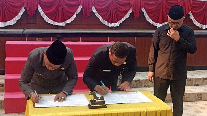 Rapat paripurna DPRD Provinsi Kepulauan Bangka Belitung ( Babel ), menyetujui tiga ranperda menjadi Perda, Jum'at (30/8/2024).