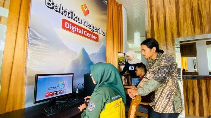 Telkomsel saat meluncurkan program CSR Baktiku Negeriku 2024.