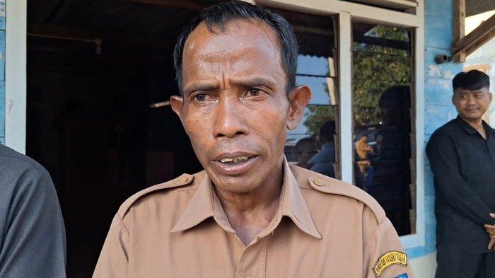 Kepala Desa Batu Beriga, Abdul Gani