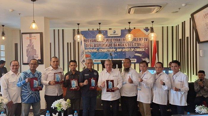 MUSWIL Asperindo -- DPW Asperindo Bangka Belitung menggelar musyawarah wilayah ( Muswil ) IV di Grand Safran Hotel Pangkalpinang, Sabtu (1/2/2025). Muswil ini dihadiri langsung oleh Ketua Umum DPP Asperindo M Feriadi itu mengusung tema besar, Improving, Connectivity and Spirit Of Change.
