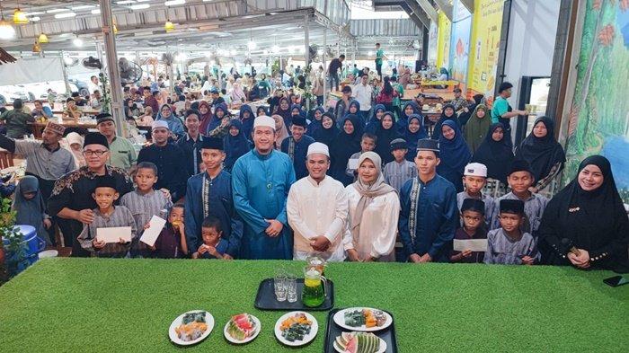 LEMPAH KUNING -- Suasana lokasi lempah kuning muara ketika pengunjung yang datang untuk berbuka puasa, 
