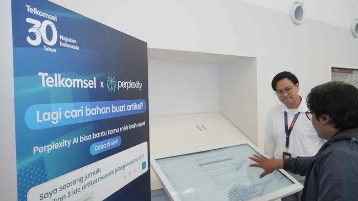 TELKOMSEL X PERPLEXITY --  Telkomsel dan Perplexity hadirkan bundling kuota internet Telkomsel dan layanan premium Perplexity Pro hingga 1 tahun untuk pelanggan B2B dan B2C.
