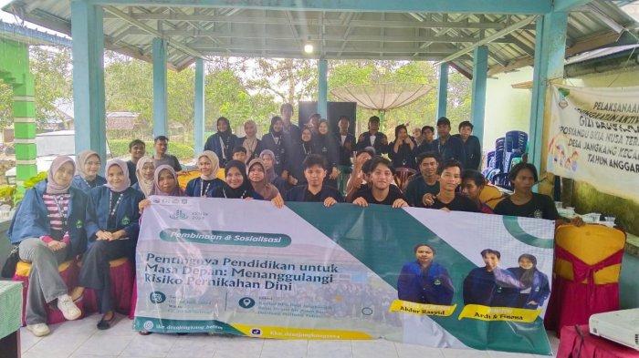 Mahasiswa KKN IAIN SAS BABEL Sosialisasikan Pendidikan dan Pernikahan Dini di Desa Jangkang