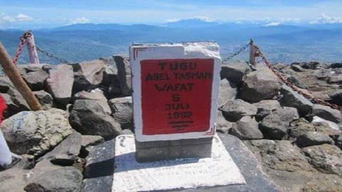 Tugu Abel di Gunung Marapi Sumatera Barat dan sejarah berdirinya