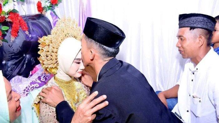 PERNIKAHAN VIRAL - tangkapan layar pernikahan Imelda yang menggantikan sang kakak yang kabur jelang akad nikah