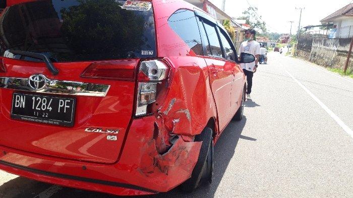 Calya hantam Vario saat keluar tol, bayi 1 tahun dan 2 korban lainnya dilarikan ke RS