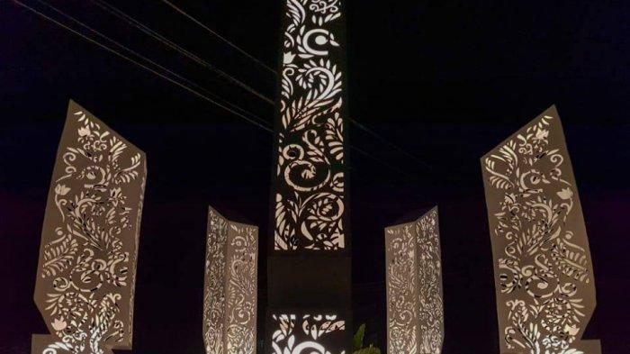 Tugu Simpang Lima Berbentuk Parang Percantik Wajah Kota Pangkalpinang ...