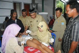 Pemkab Babar Gelar Sunatan Massal, Cuci Tangan dan KB Kes ...