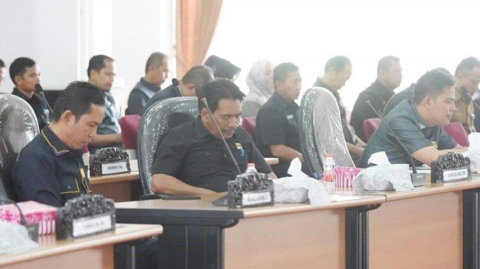 Anggota DPRD Kabupaten Hulu Sungai Selatan (HSS) yang hadir pada Rapat Paripurna, Rabu (20/9/2023).
