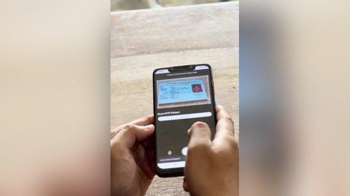 Aplikasi iPubers dari PT Pupuk Indonesia (Persero) merekam semua transaksi secara digital, sehingga meningkatkan ketepatan penyaluran dan memudahkan penelusuran.