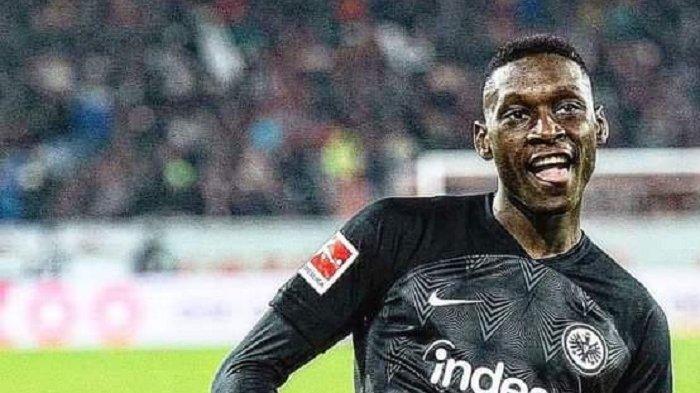 Barcelona dan Real Madrid akan menghadapi persaingan ketat dari Bayern Munich untuk striker Prancis Randal Kolo Muani.